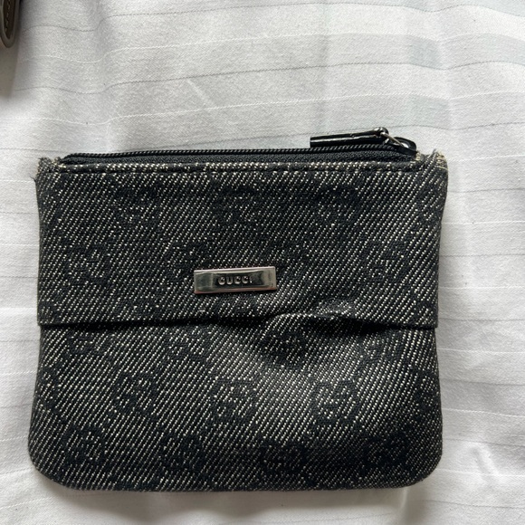 Gucci Coin Purse - authentic - Picture 1 of 1
